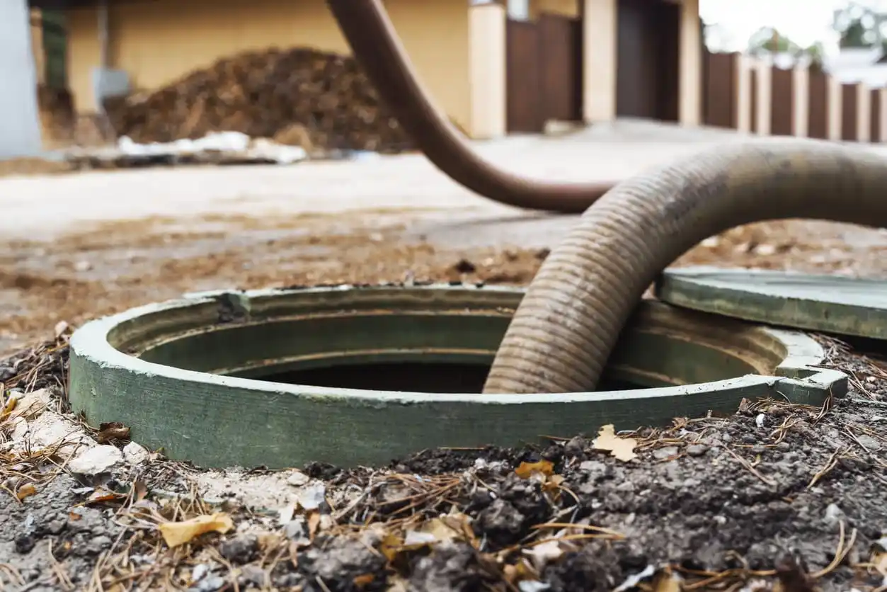 septic tank services Las Lomas